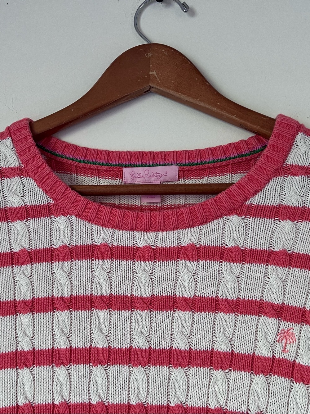 Lilly Pulitzer Pink & White Striped Cable Knit Cotton Sweater Palm Tree Logo L - Picture 8 of 9